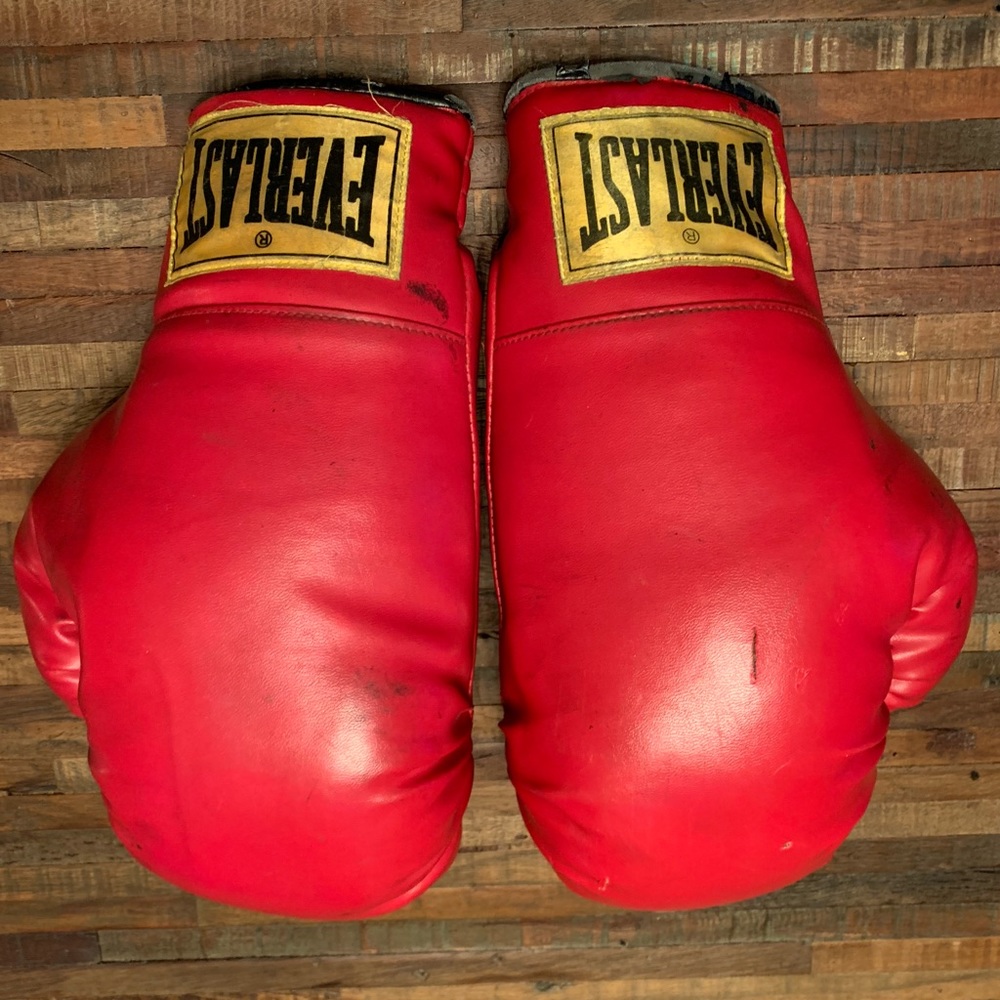 Everlast Red Boxing Gloves 16oz